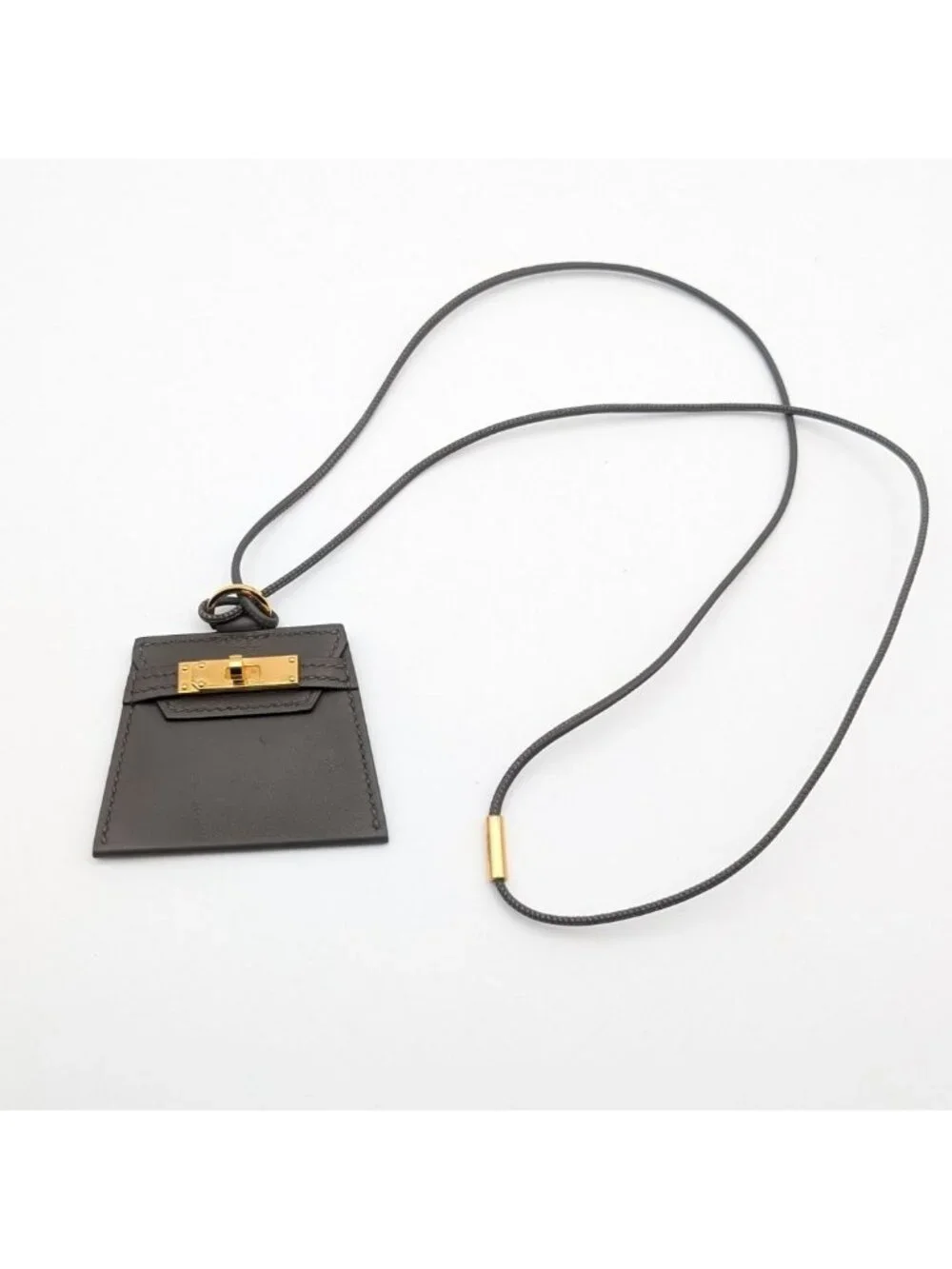 Hermes Montpetit Kelly GM Etain Leather Gray Gold Bag Motif Necklace
